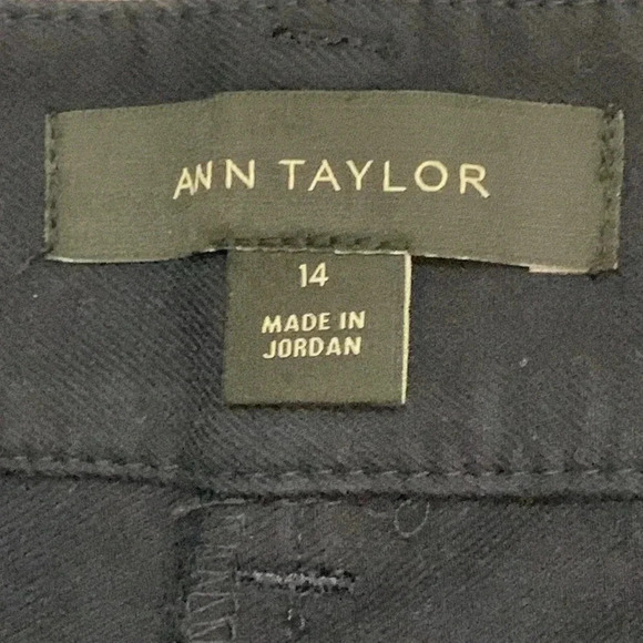 Women’s Ann Taylor Navy Shorts Size 14 PRE-OWNED EXCELLENT CONDITION - Picture 4 of 6